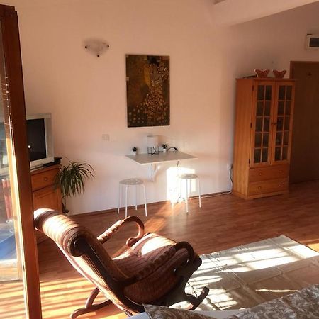 Cosy Rooftop Studio With Balcony Belgrado Buitenkant foto